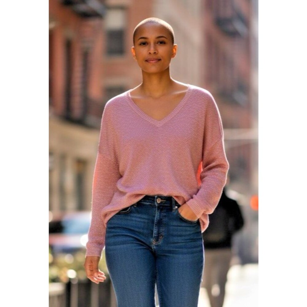 Karen Kane Collection VTG (Hong Kong) v-neck long sleeve pale pink sweater sz M